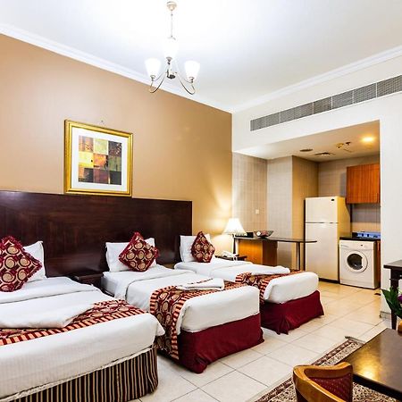 Icon Hotel Apartments Дубай Екстериор снимка