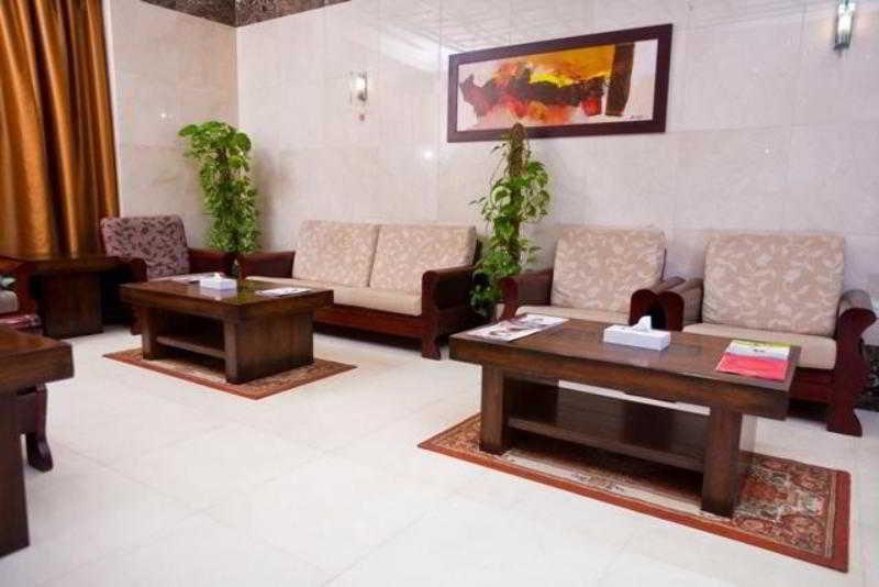 Icon Hotel Apartments Дубай Екстериор снимка