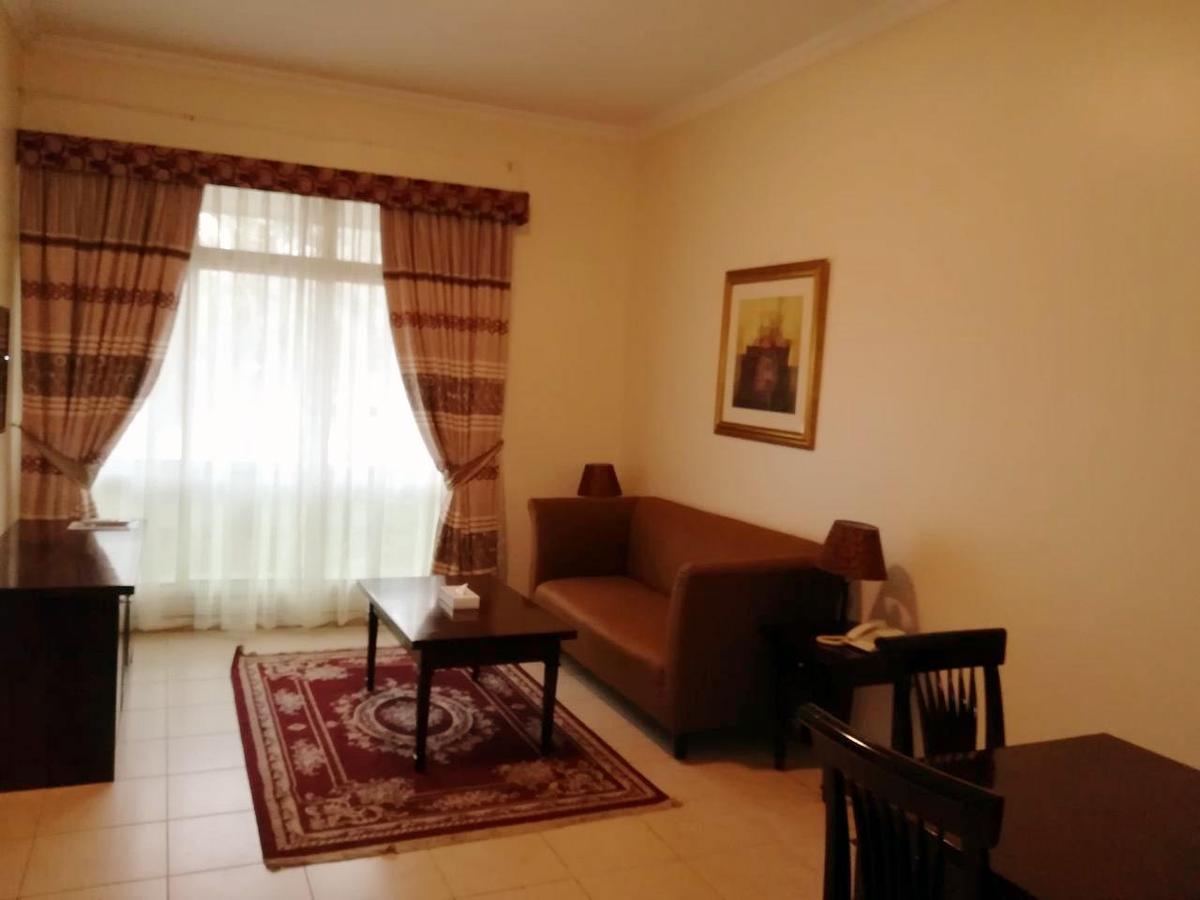 Icon Hotel Apartments Дубай Екстериор снимка