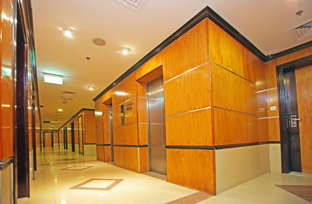 Icon Hotel Apartments Дубай Екстериор снимка