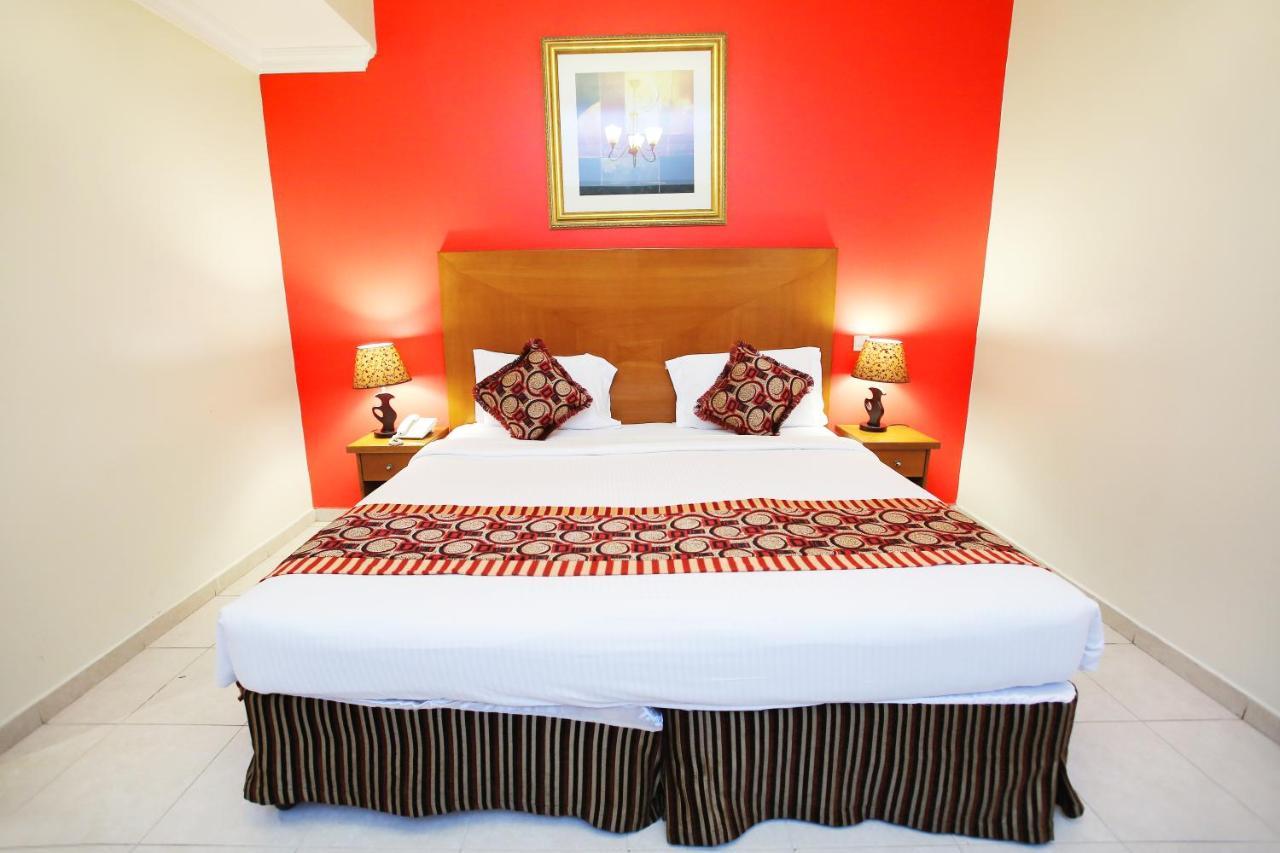 Icon Hotel Apartments Дубай Екстериор снимка
